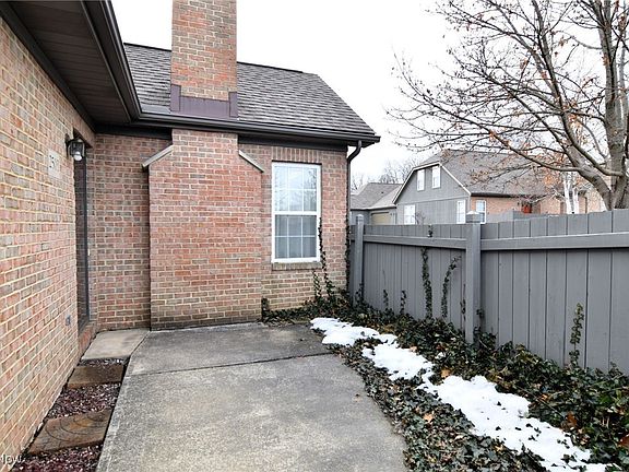 5th image of 8050 Harbor Creek Dr APT 2503