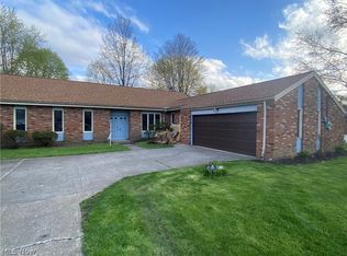 24595 Westwood Rd, Westlake, OH
