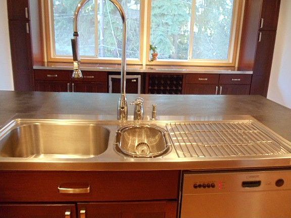 Sink looking to additional kitchen cabinetry