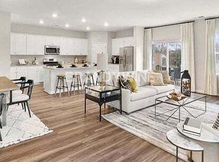 812 Delft Way, Hampton, GA 30228