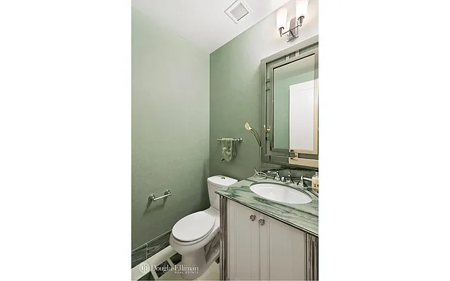 Sold by Douglas Elliman | media 15
