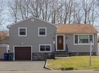 3323 Old Town Rd, Bridgeport, CT 06606