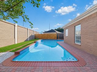 1508 Red Bud Ct, Pearland, TX 77581