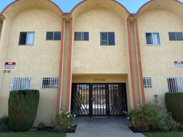 12700 Oxford Ave #207