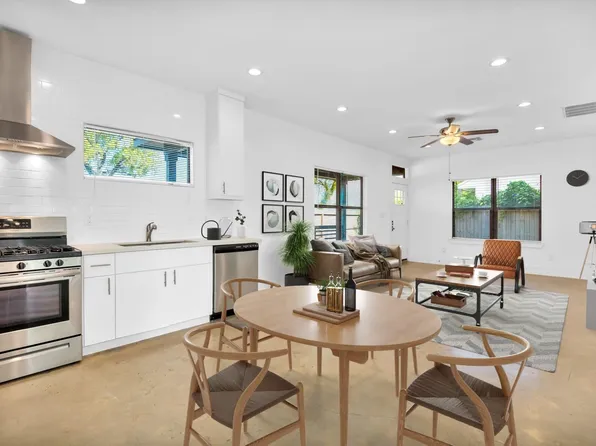 603 Edgewood St #B, Houston, TX 77023