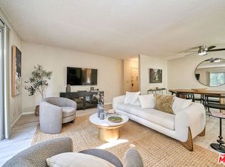 5437 Corteen Pl APT 212, Valley Village, CA 91607
