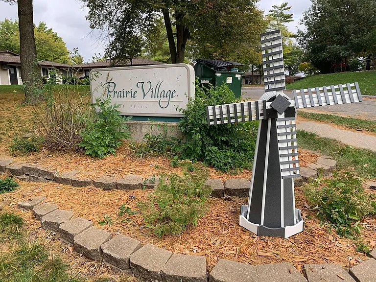 Prairie Meadows Apartments — Photo 27