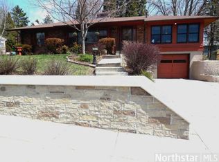 3017 Silver Lake Rd, Saint Anthony, MN 55418