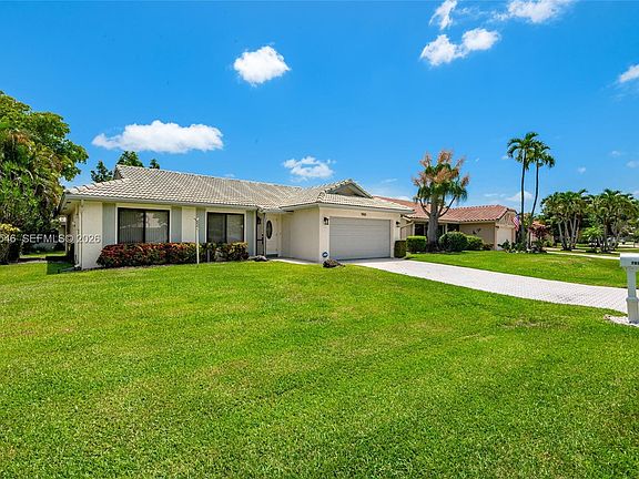 2nd image of 7905 Cloverfield Cir