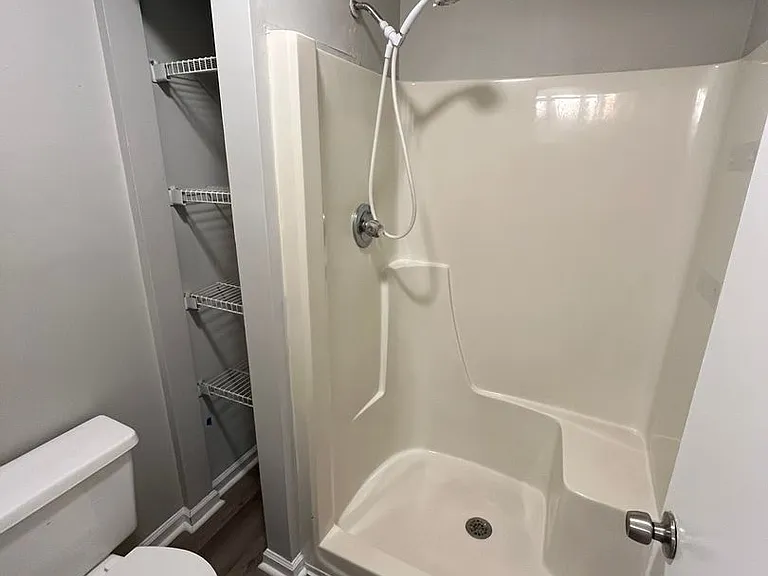 4310 Hart St — Photo 17
