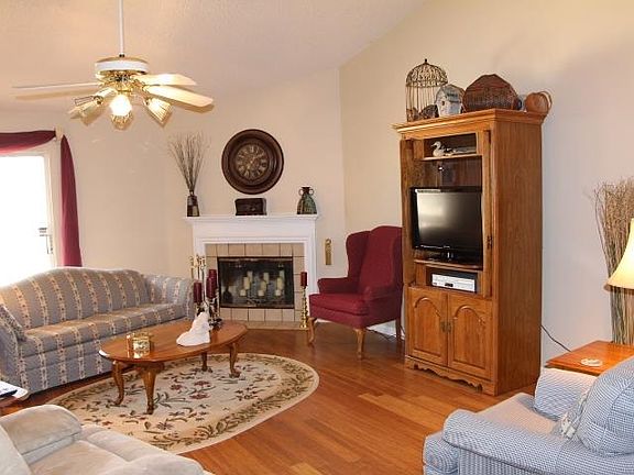 5th image of 3593 Chantilly Ct