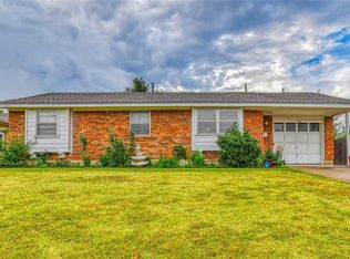 128 SW 10th St, Moore, OK 73160