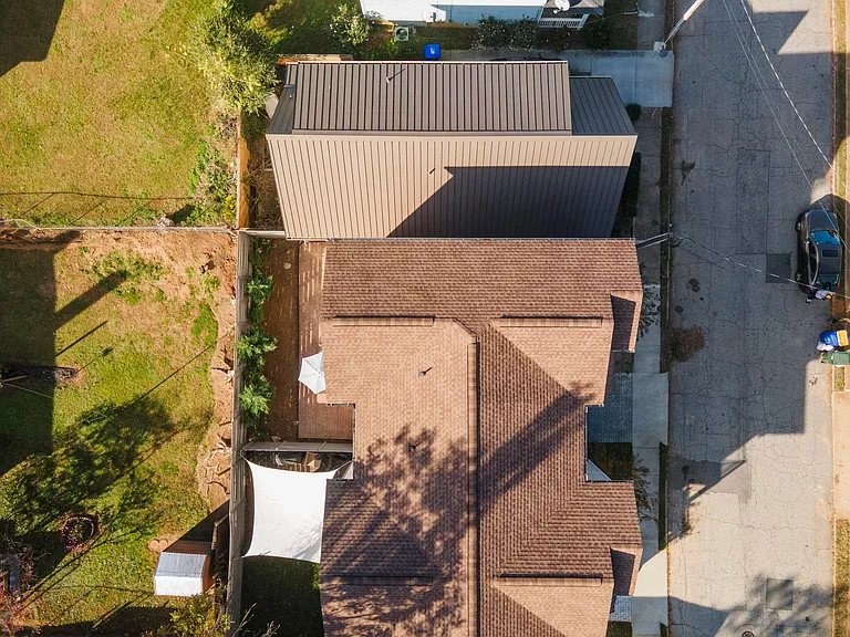 105B McCall St — Photo 9