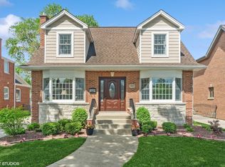 1512 Grove Ave, Park Ridge, IL 60068