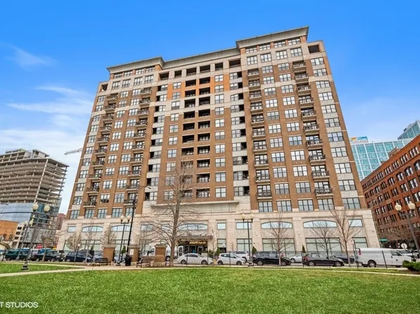 849 N Franklin St Unit 1123, Chicago, IL 60610