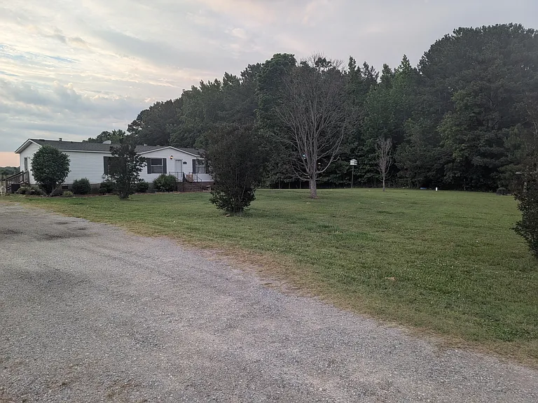 31570 Monroe Rd — Photo 2