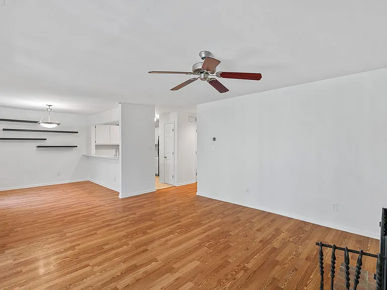 3302 Selwyn Farms Ln #9 — Photo 7