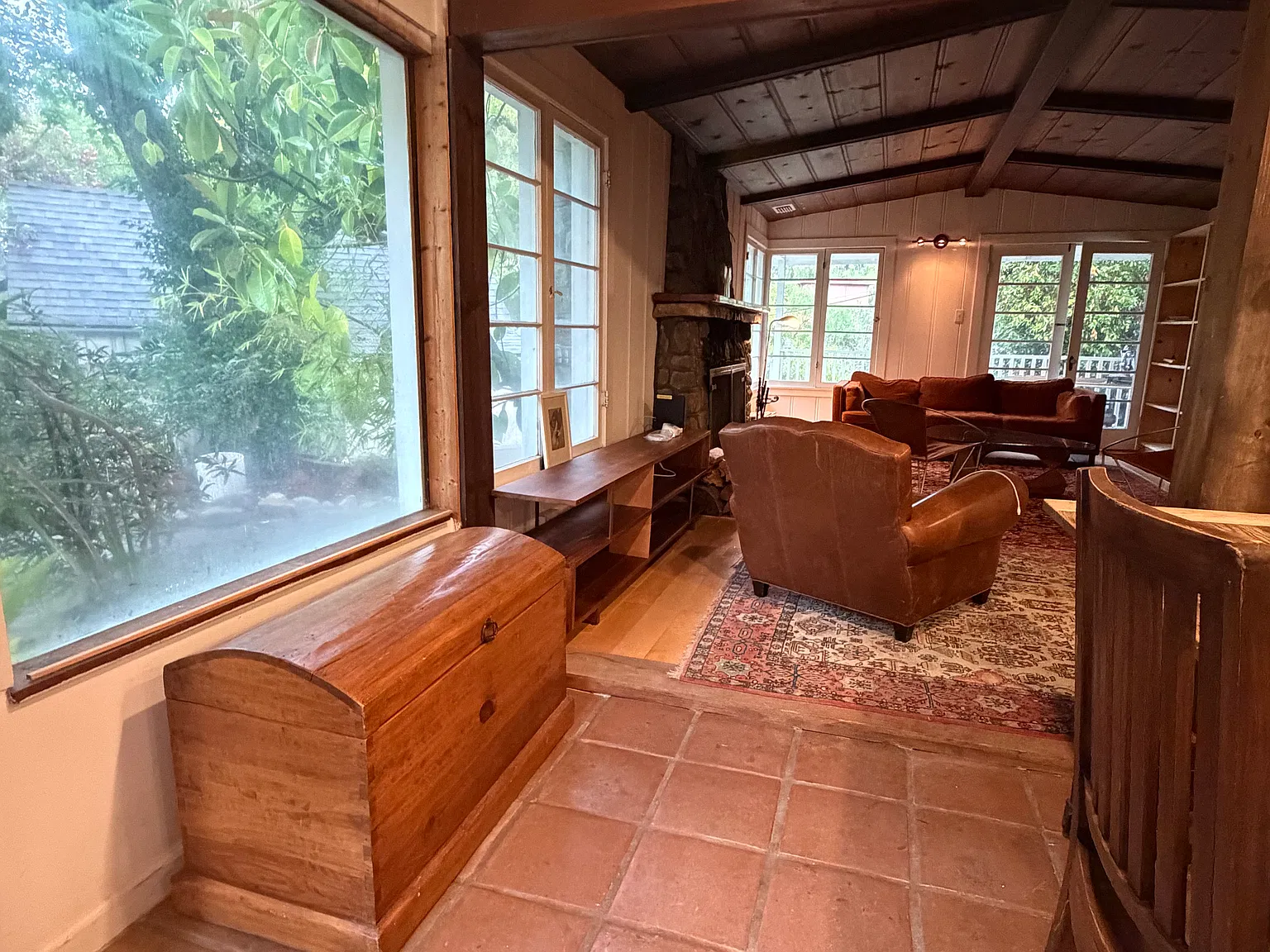 3 bed, 1600 sqft, $6,800 — Photo 2