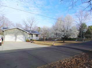 112 Blou Clower Point, Bull Shoals, AR 72619