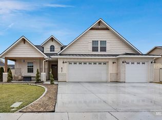 827 Mossview Ave, Twin Falls, ID 83301