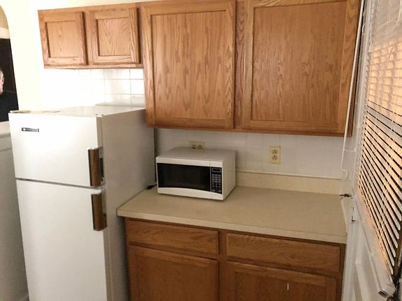 5th image of 2505 W Winnemac Ave #A