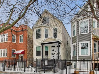 2706 N Lawndale Ave, Chicago, IL, 60647