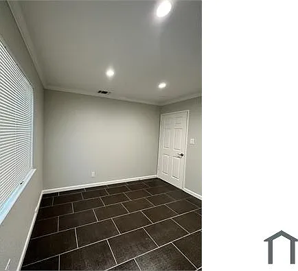 7033 Linwood Way — Photo 14