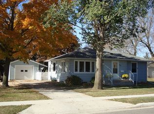 900 S Broadway St, Spring Valley, MN 55975