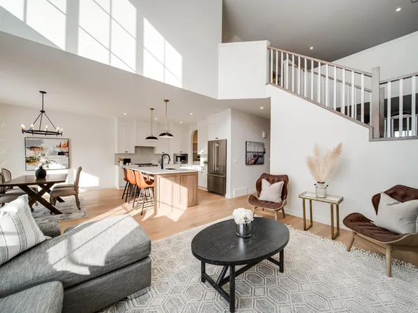 84 Chelles Wynd, Saint Albert, AB T8T 2C1