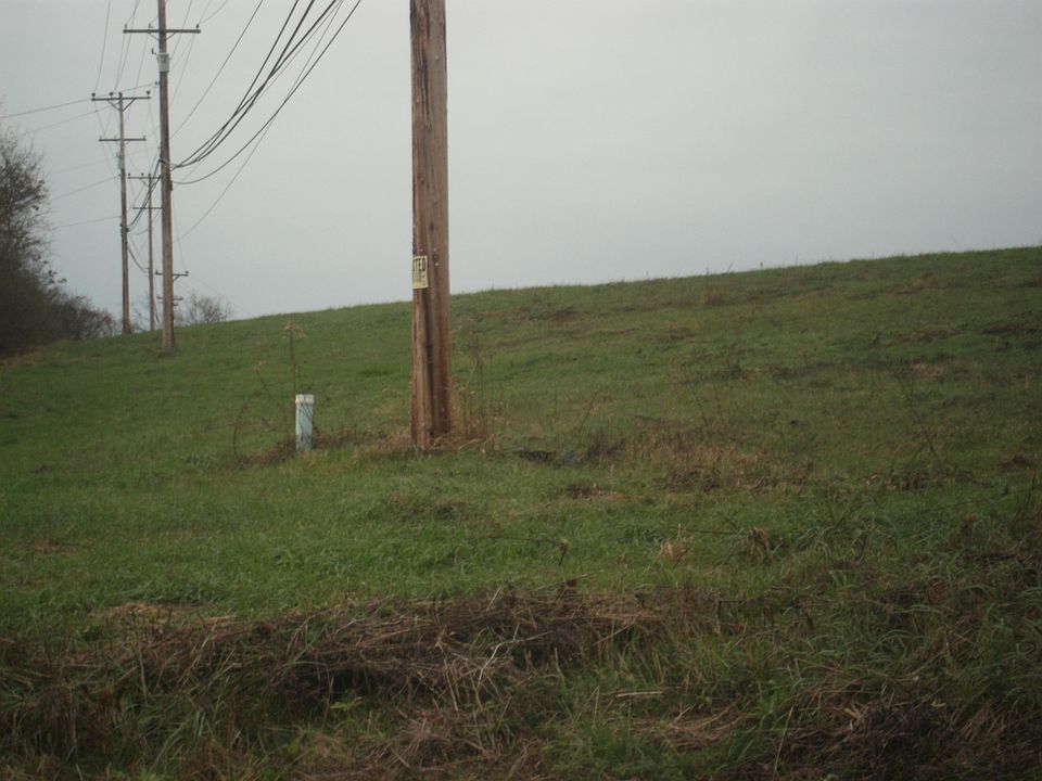 2nd image of 532 Grindstone Rd