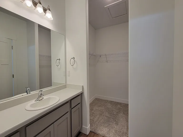 471 N 325 W #471 — Photo 18