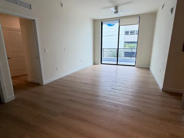 695 NW 44th Ave #26, Miami, FL 33126