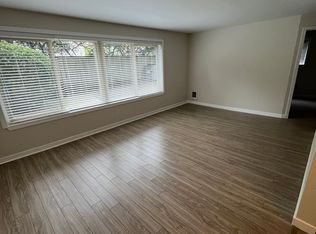 1413 NW 63rd St #6, Seattle, WA 98107