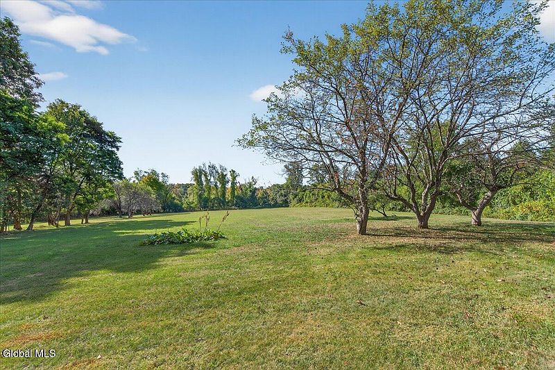 3rd image of 539 Randall Road