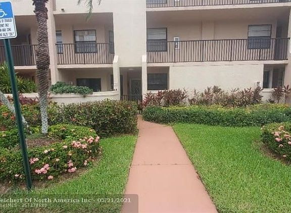 2nd image of 7217 Fairfax Dr #109