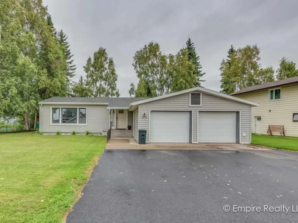 2718 Talkeetna Ave, Fairbanks, AK 99709