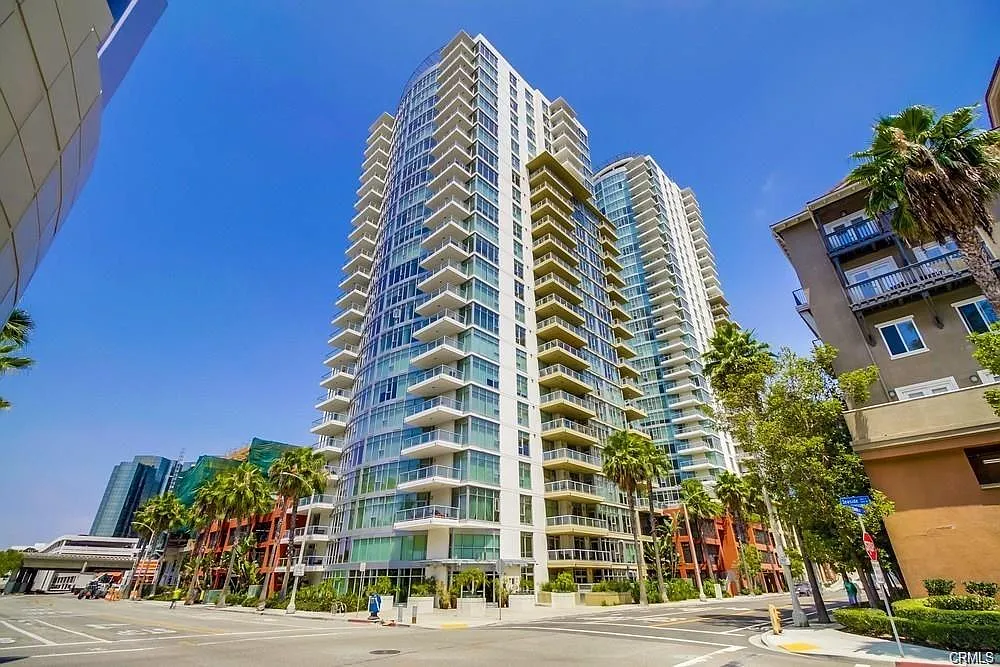 Building Photo - 411 W Seaside Way #1105