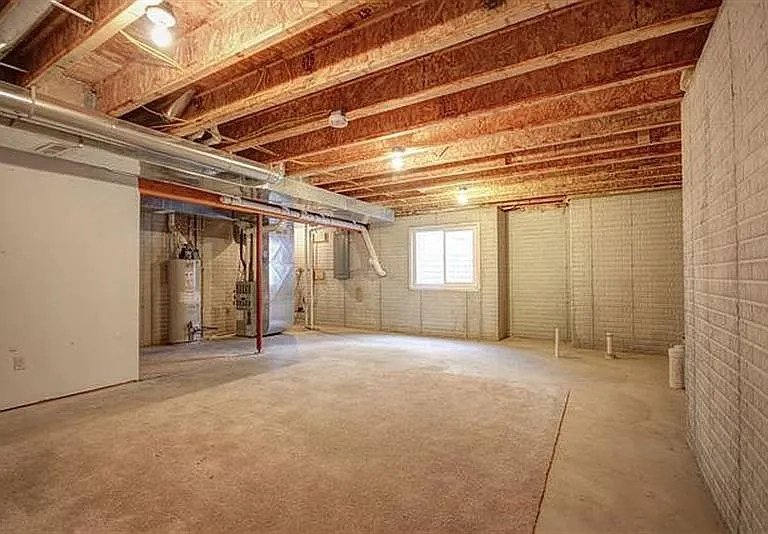 2118 Harbortown Cir #2118 — Photo 3