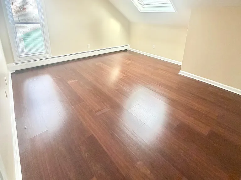 154 Warner St #1 — Photo 4