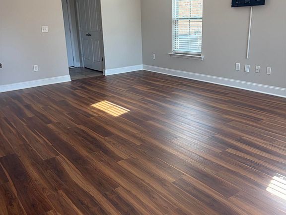 4th image of 202 Tybee Dr