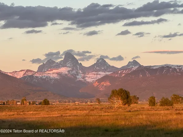 4289 Saddle Bluff Trl, Tetonia, ID 83452