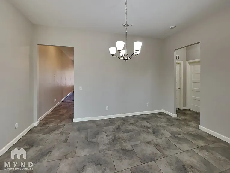 1003 Merlin Dr — Photo 8