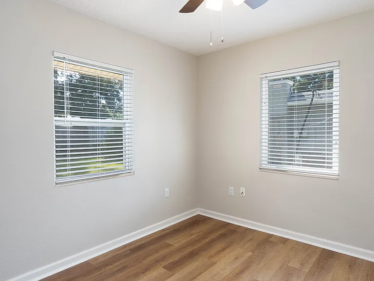 2714 Grand Cayman St — Photo 33