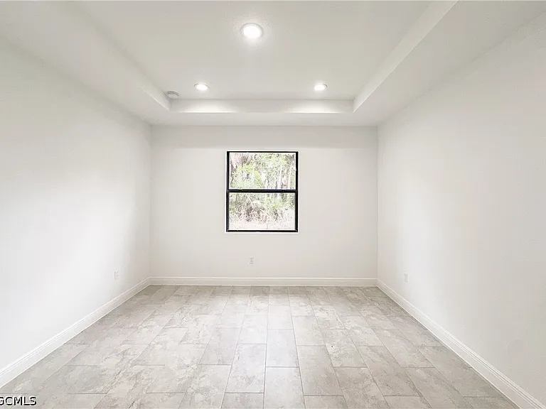 5028 W Tradewinds Cir — Photo 7