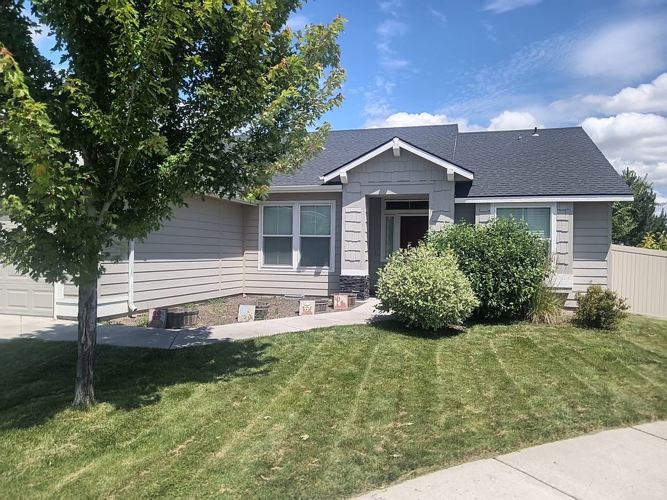 2nd image of 6136 N Seawind Pl