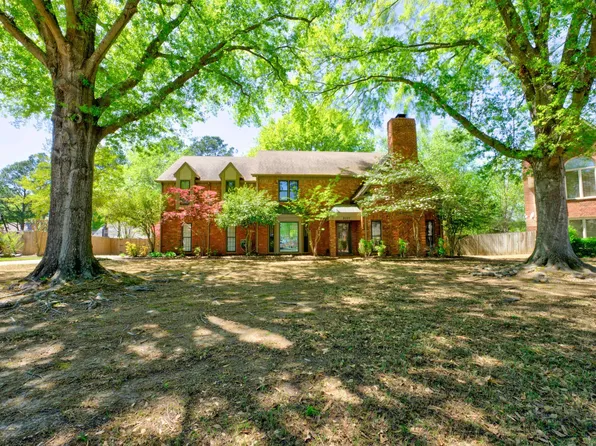 2027 N Bridge Dr, Germantown, TN 38139