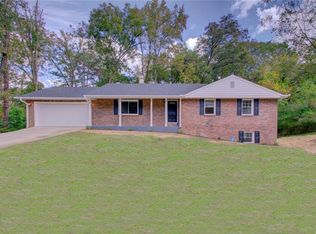 2569 Treadway Dr, Decatur, GA 30034