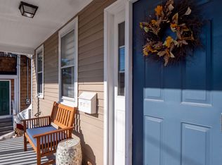 14 Lee Ave, Newport, RI 02840