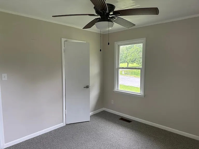 1300 Stonewall St — Photo 17