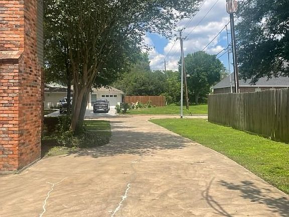 3rd image of 18003 Rolling Creek Dr